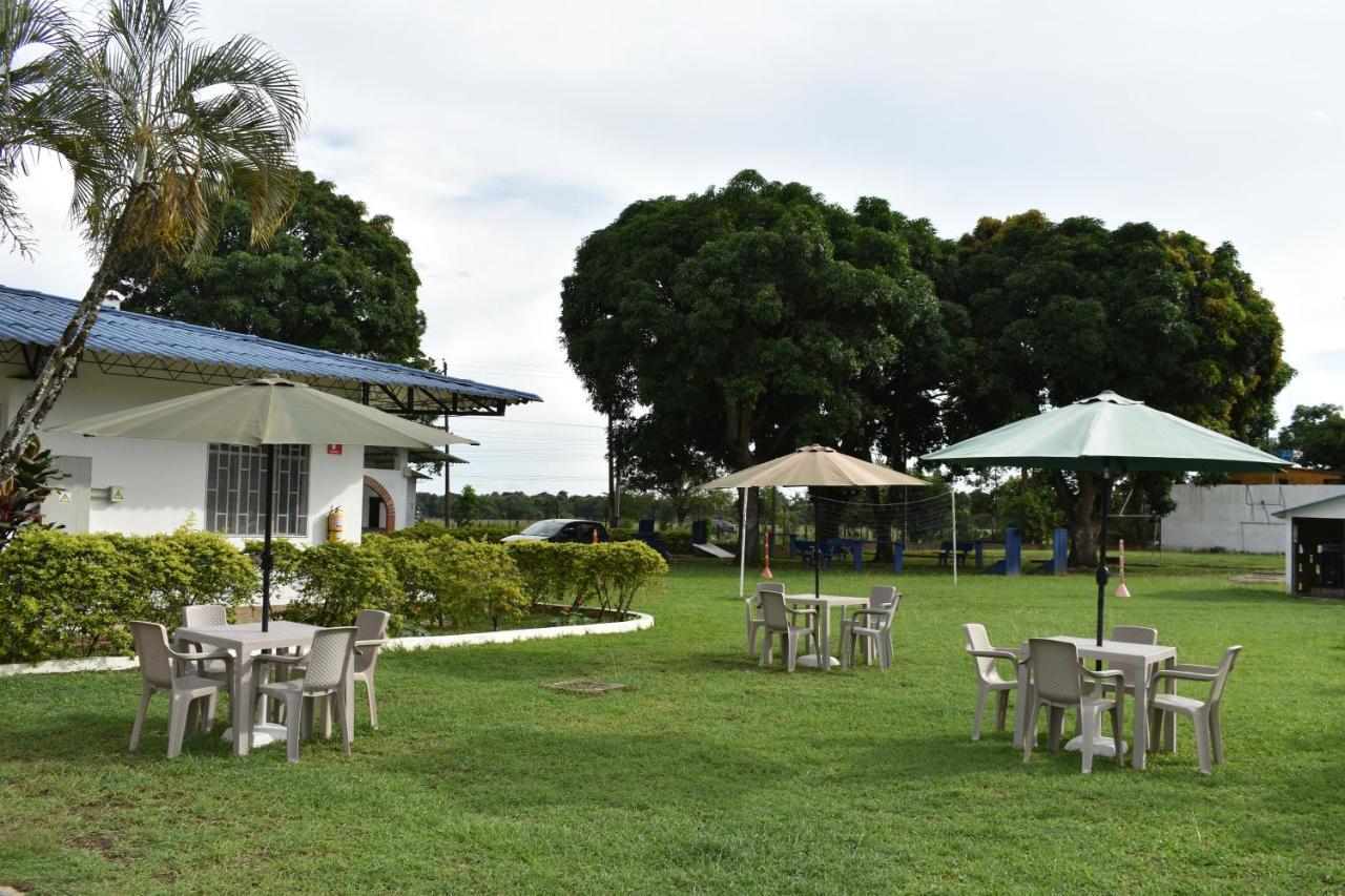 Club Bella Suiza - Carlos Ossa Escobar Marsella  Buitenkant foto