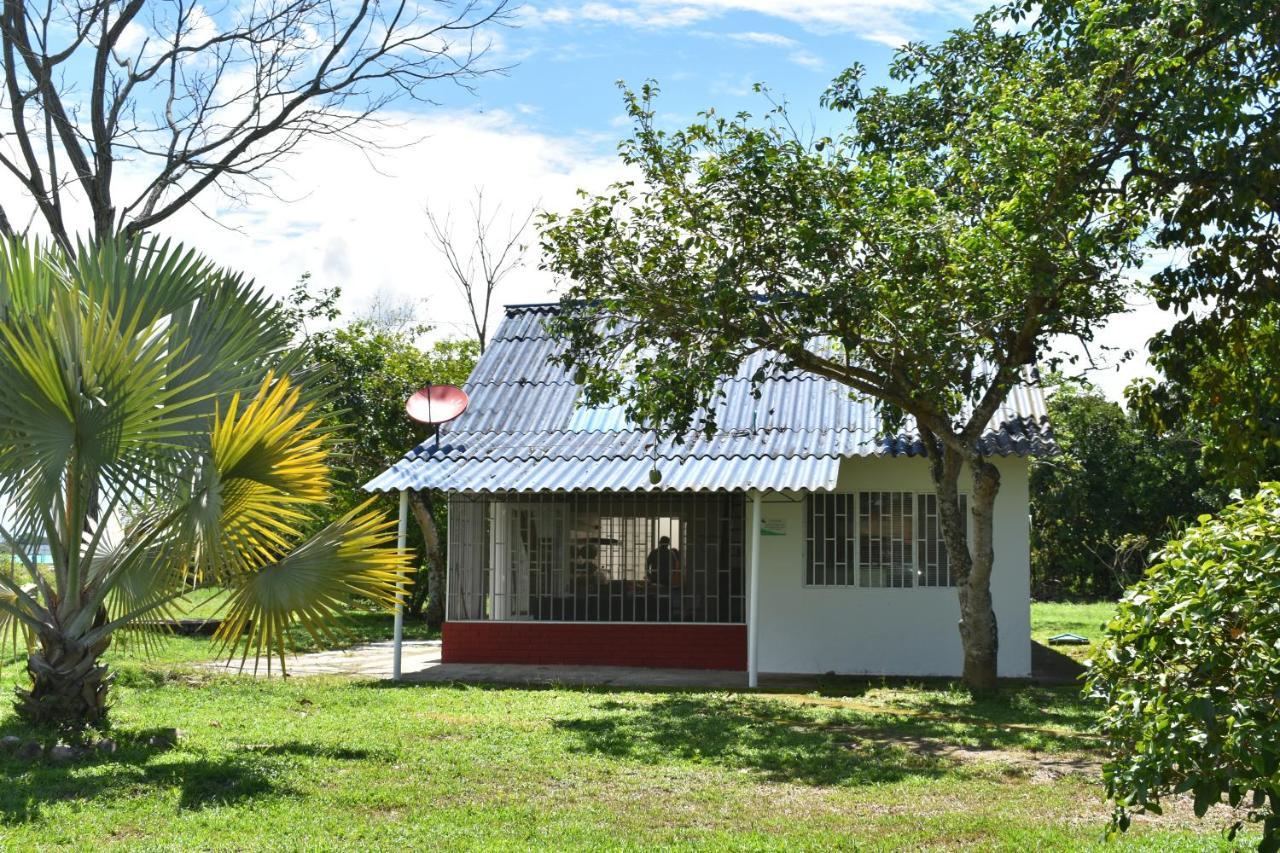 Club Bella Suiza - Carlos Ossa Escobar Marsella  Buitenkant foto